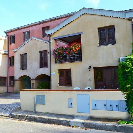 Casa Vacanza Porto Frailis Gia Porto Frailis B&B Àrbatax Exterior foto