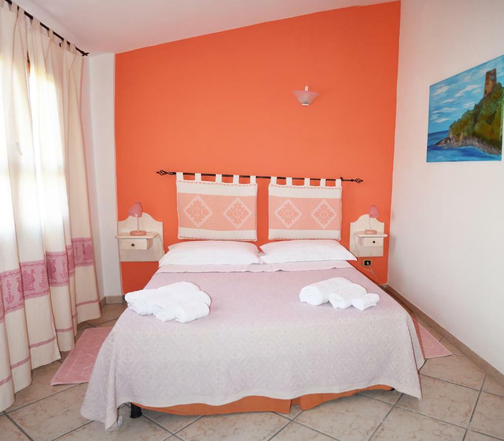 Casa Vacanza Porto Frailis Gia Porto Frailis B&B Àrbatax Exterior foto